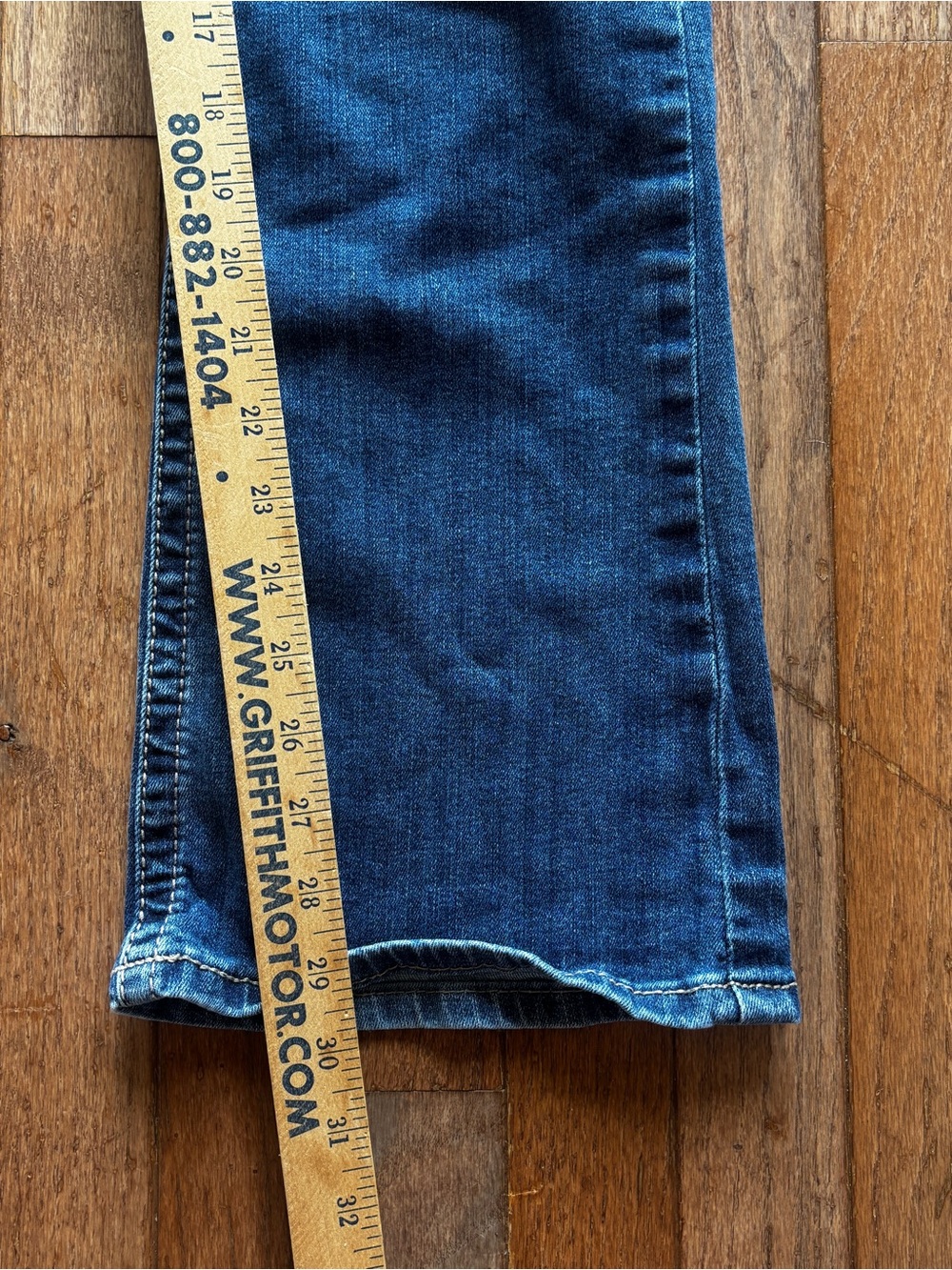 Womens Ariat Real Denim Mid Rise Boot jeans size 30S - Picture 3 of 9
